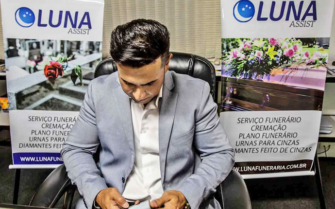 Luna Assist WhatsApp